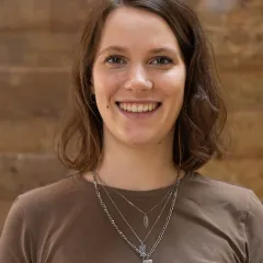 Christina Himmelsbach Headshot