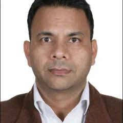 Surjit Saini Headshot