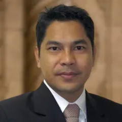 Ronald C. Estoque Headshot