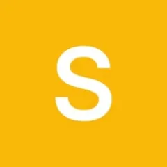 Sophia Winkler-Schor Headshot