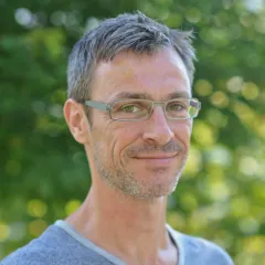 Daniel Müller Headshot