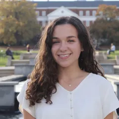 Alana Ginsburg Headshot