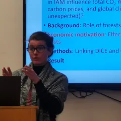 Emily McGlynn Headshot