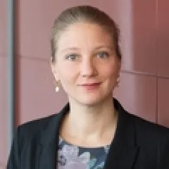 Ariane Goetz Headshot