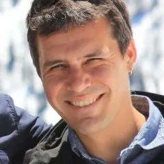 Forrest Stevens Headshot