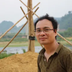 Van Truong Tran Headshot