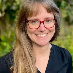 Lindsay Barbieri Headshot