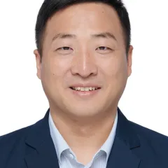 Qi Fu Headshot