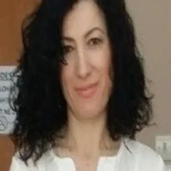 Albina Sinani Headshot