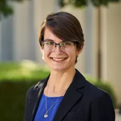 Janina Grabs Headshot