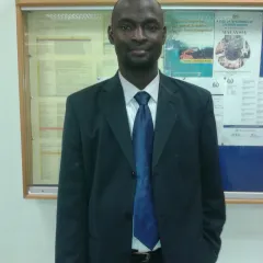 Akeem Olaniyi Headshot