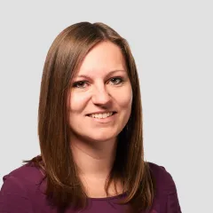 Melanie Feurer Headshot