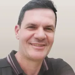 Rogerio Gouveia Headshot