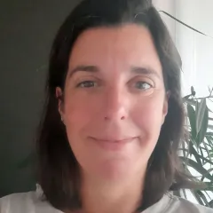 Veronica Pineiro Headshot