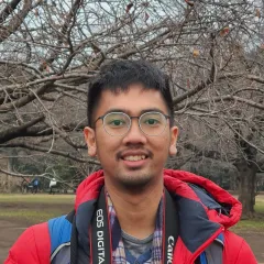 Sandy Nofyanza Headshot