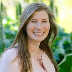 Charlotte Sedlock Headshot