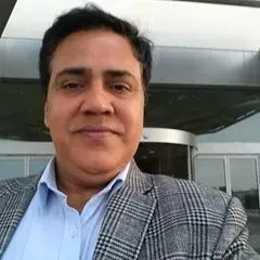 Hasrat Arjjumend Headshot