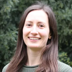 Julie Fortin Headshot