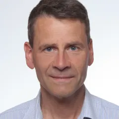 Stephan von Cramon-Taubadel Headshot