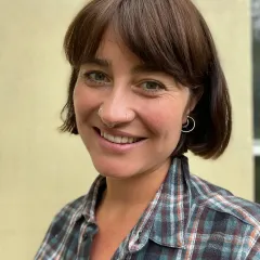 Annie Gregoire Headshot