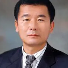 Woo-Kyun Lee Headshot