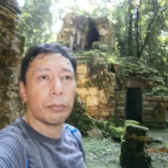 Héctor Tuy Headshot