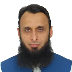 Noor Wali Khan Headshot