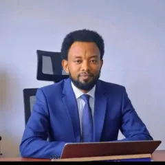 Zenebe  Reta Roba Headshot