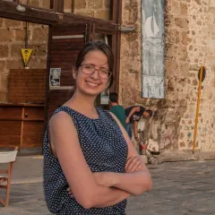 Leticia Hissa Headshot