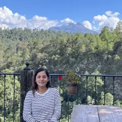 Laura Rodriguez Headshot