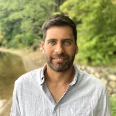 Florian Gollnow Headshot