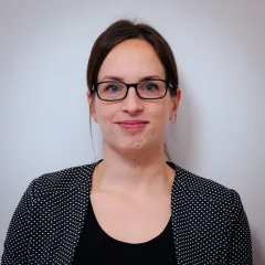 Orsolya Varga Headshot