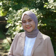 Annuri Rossita Headshot