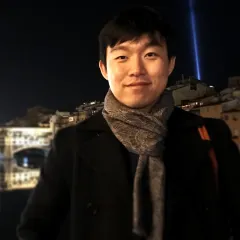 Hogeun Park Headshot