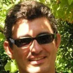 Elias Anastassopoulos Headshot