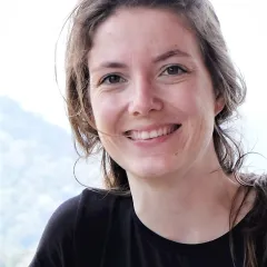 Cécile Renier Headshot