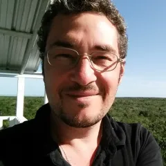 Claude Garcia Headshot