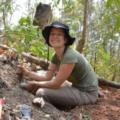 Catherine Hepp Headshot