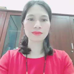 Huong Hoang Headshot