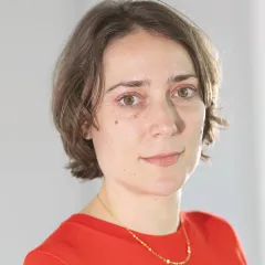 Neus Escobar Headshot