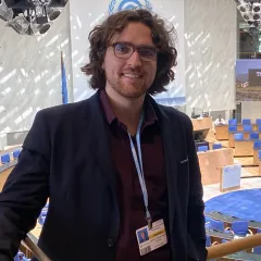 Stéfano Silveira Headshot