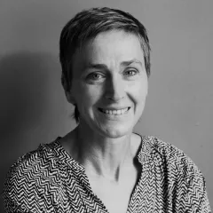 Sally Archibald Headshot