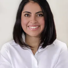 Gabriela Villavicencio Headshot