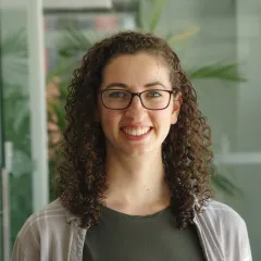 Elise Mazur Headshot