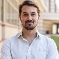 Gabriel Suchodolski Headshot