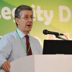 Timothy Cadman Headshot