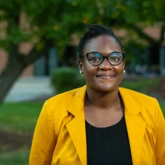 Lizah Makombore Headshot