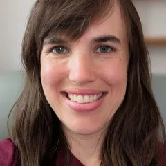 Sarah Castle Headshot