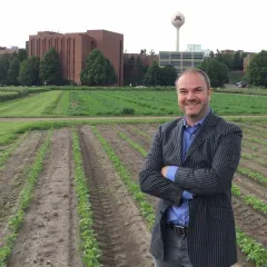 Derric Pennington Headshot