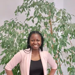 Glory Edwards Headshot